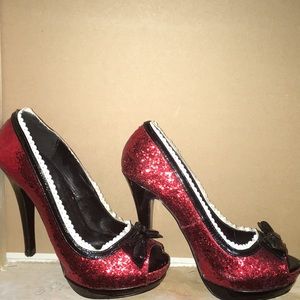 Sparkly red prom heels